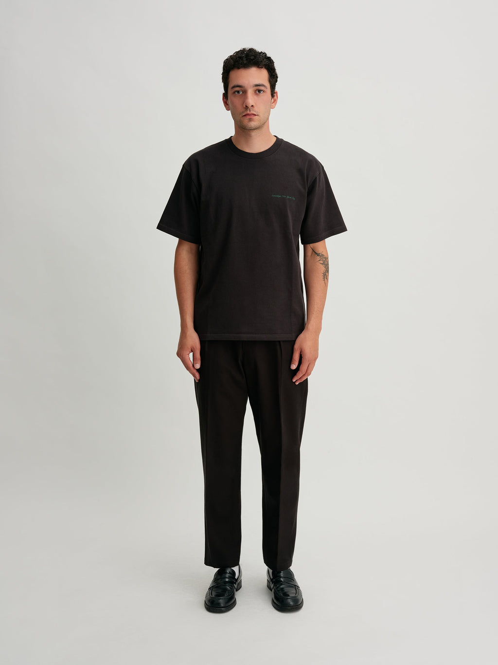 1Tuck Tapered Pants